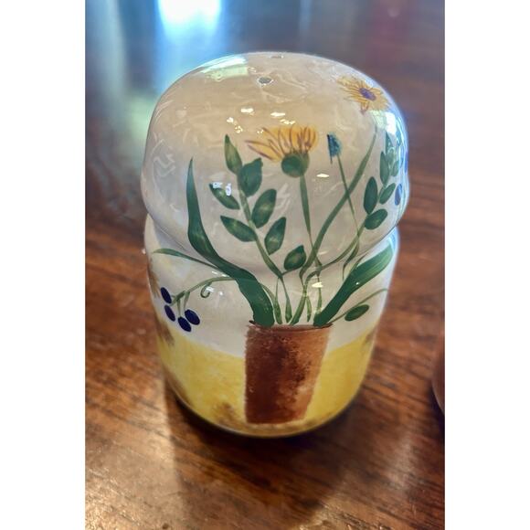 Vintage Sakura 4.5" Salt And Pepper Shakers with Floral Appliqué Design Rare Set - Picture 2 of 8